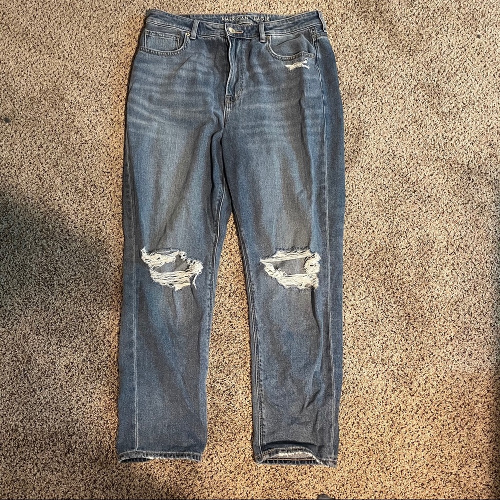 American Eagle mom jeans